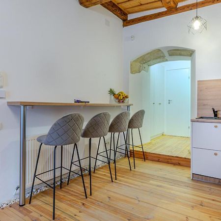 Ch6 By Rentable Apartment Брашов Екстериор снимка