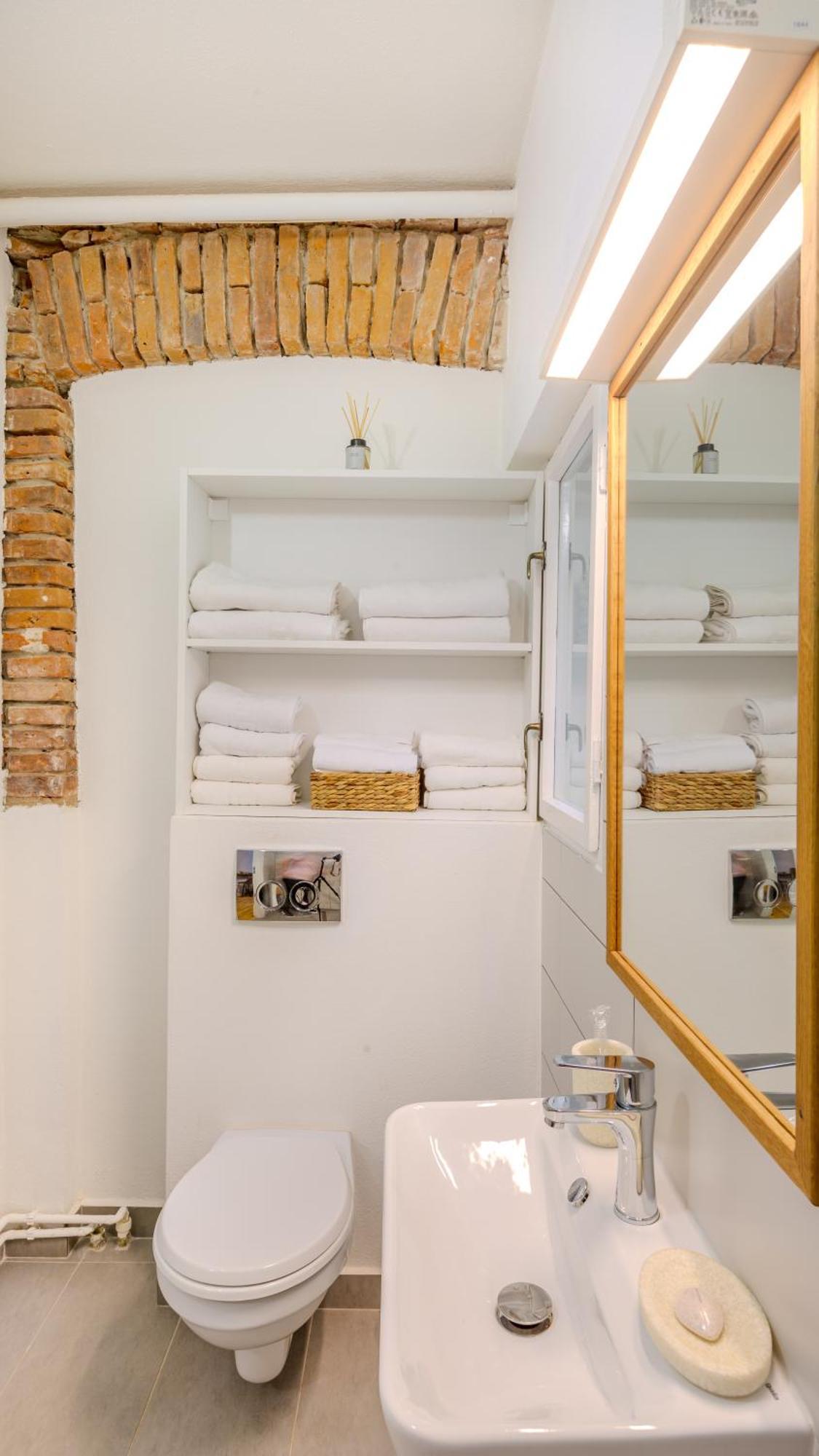 Ch6 By Rentable Apartment Брашов Екстериор снимка